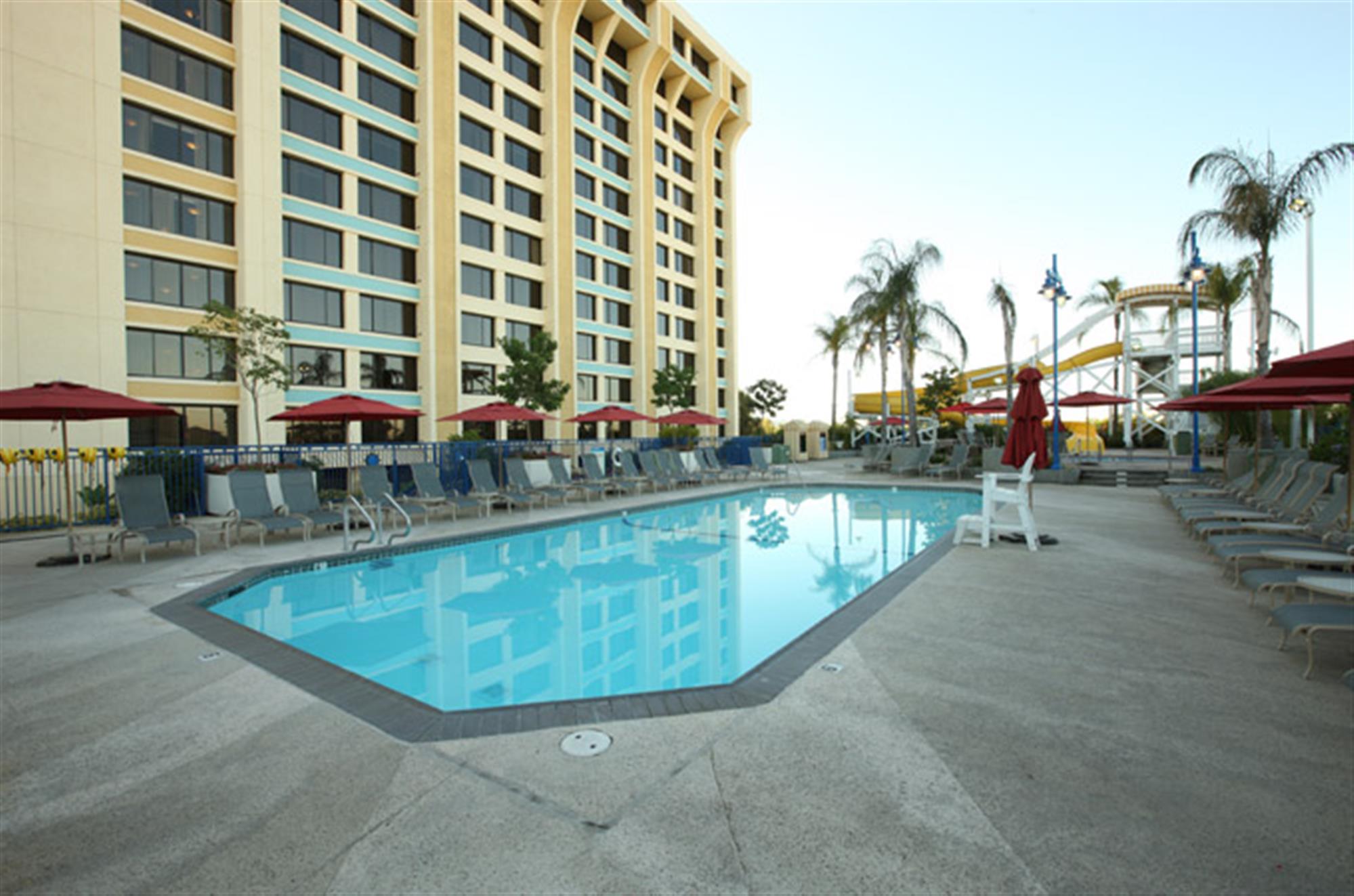 paradise pier hotel pool