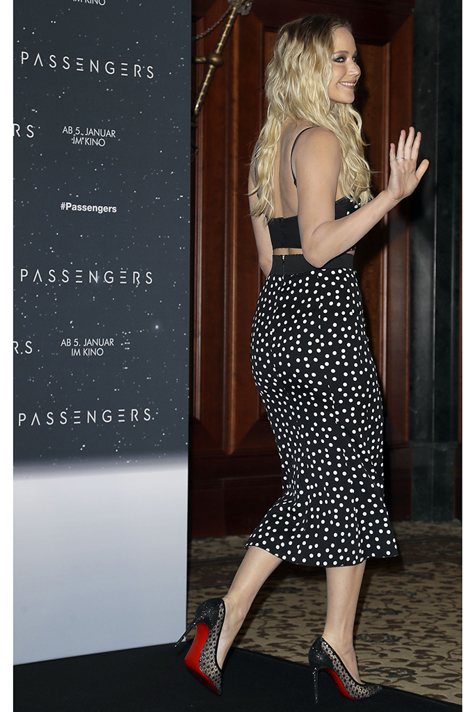 Jennifer Lawrence Passengers Movie Premiere
