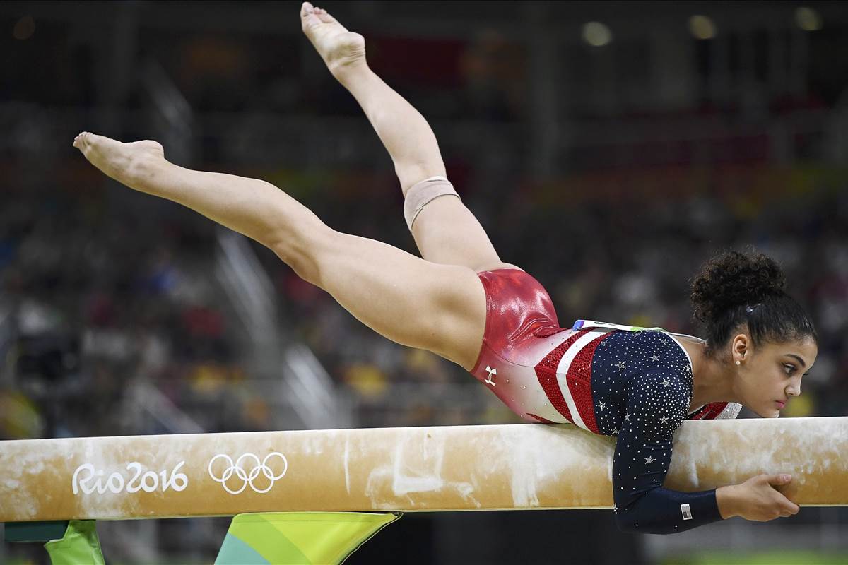 Laurie Hernandez 2020