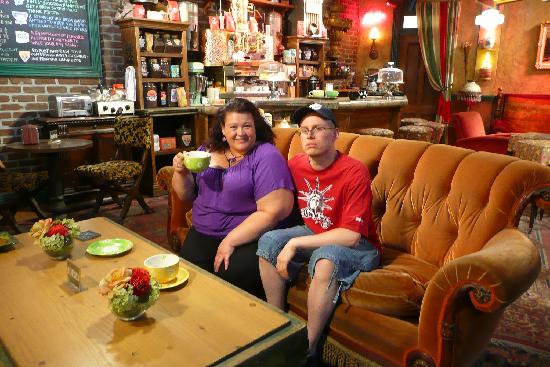real central perk friends location